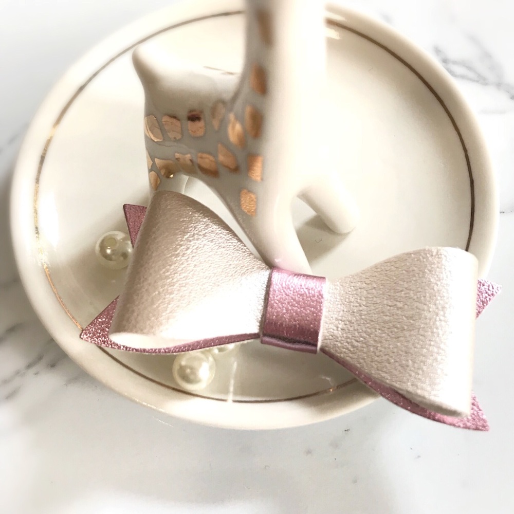☀️ 4 for $12 Pearl Pink Hair Bow